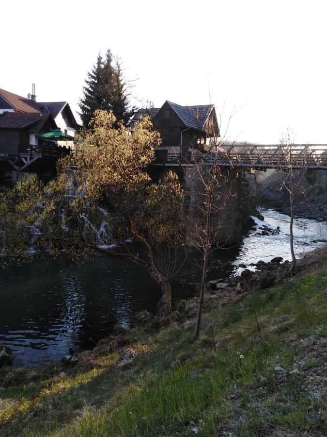 Apartman Petra & Tena Slunj Exteriér fotografie